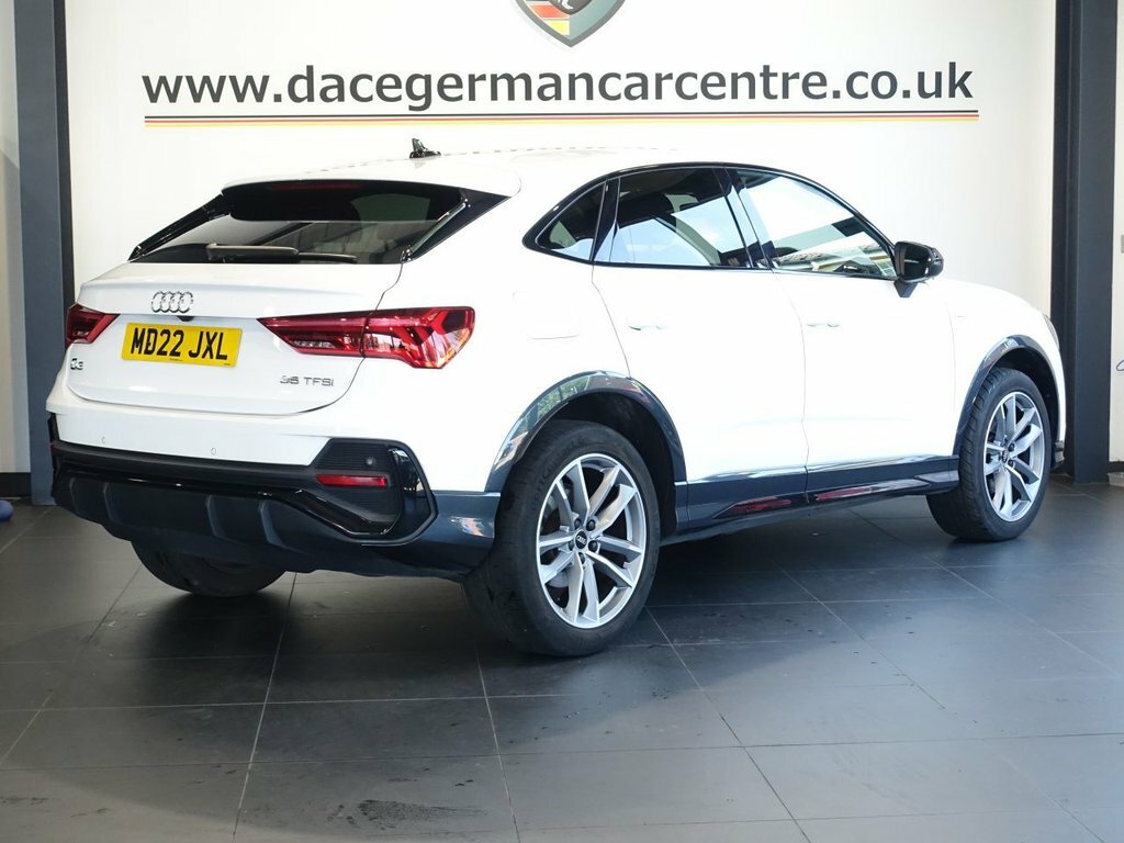 Audi Q3 1.5L Black Edition White #5