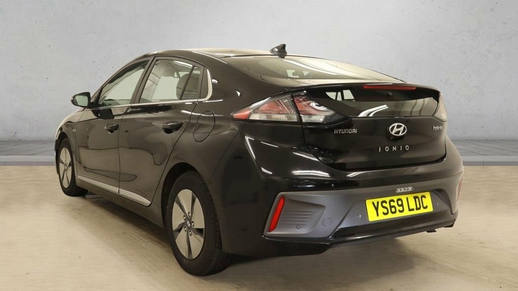 Hyundai Ioniq 1.6L Premium Black #3