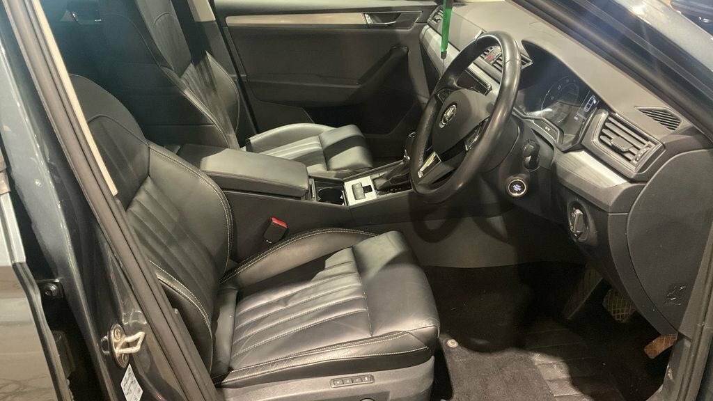 Skoda Superb 1.5L Se Technology Grey #3