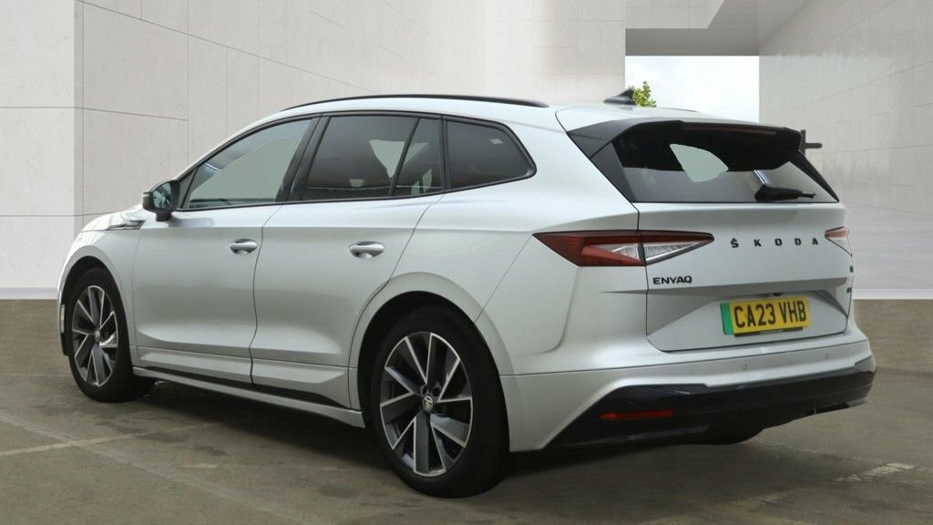 Skoda ENYAQ Suv Silver #4