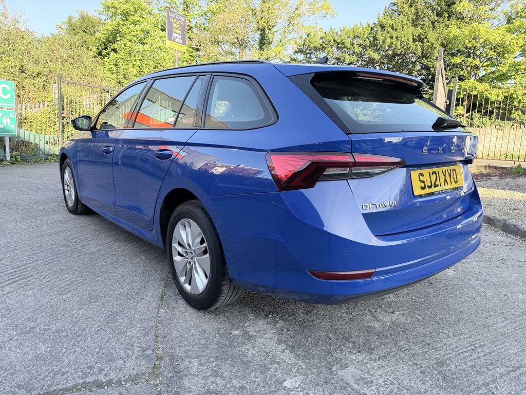 Skoda Octavia 2.0 Tdi Se Technology Estate Eur SJ21XYO Blue #5