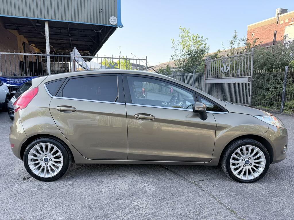 Ford Fiesta 1.4 Titanium Hatchback 149 G YR62XXG Brown #6