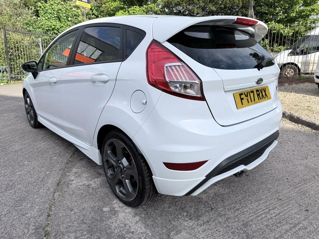 Ford Fiesta 1.6T Ecoboost St-2 Hatchback Eur FY17RXX White #5
