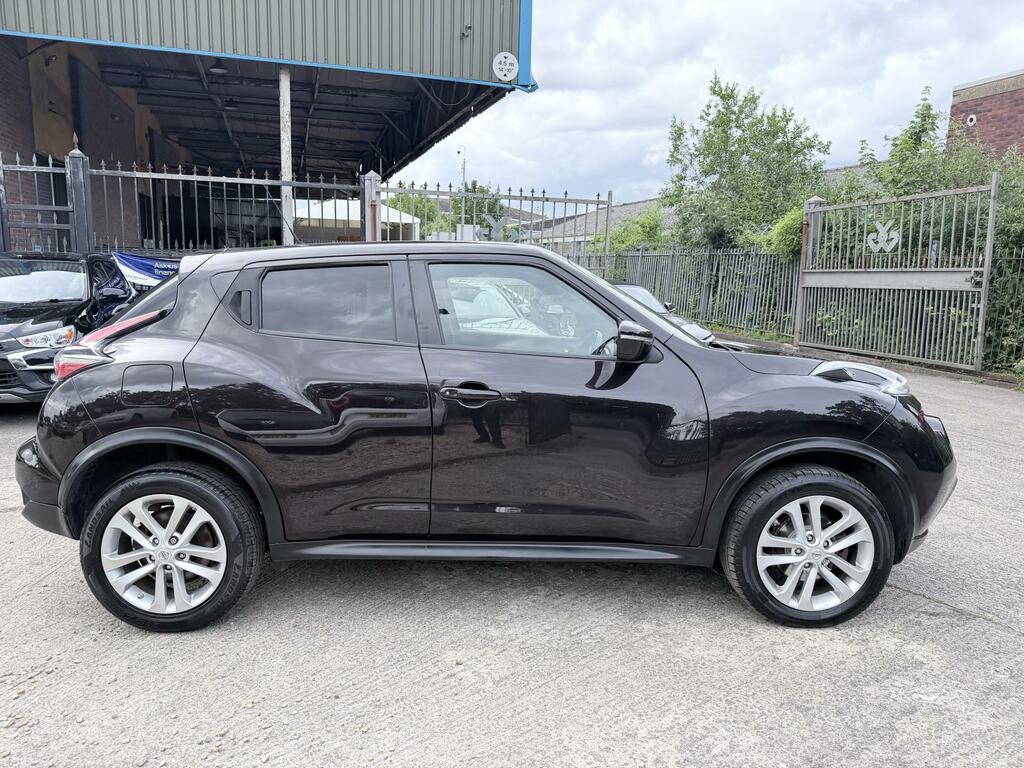Nissan Juke Acenta Premium Black #6