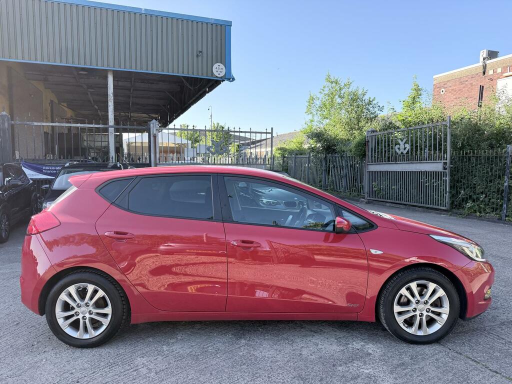 Kia Ceed 1.4 Crdi Vr7 Euro 5 White #8