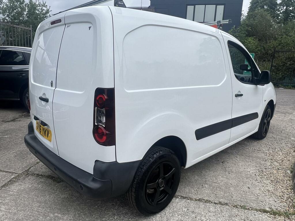 Peugeot Partner Professional White #3