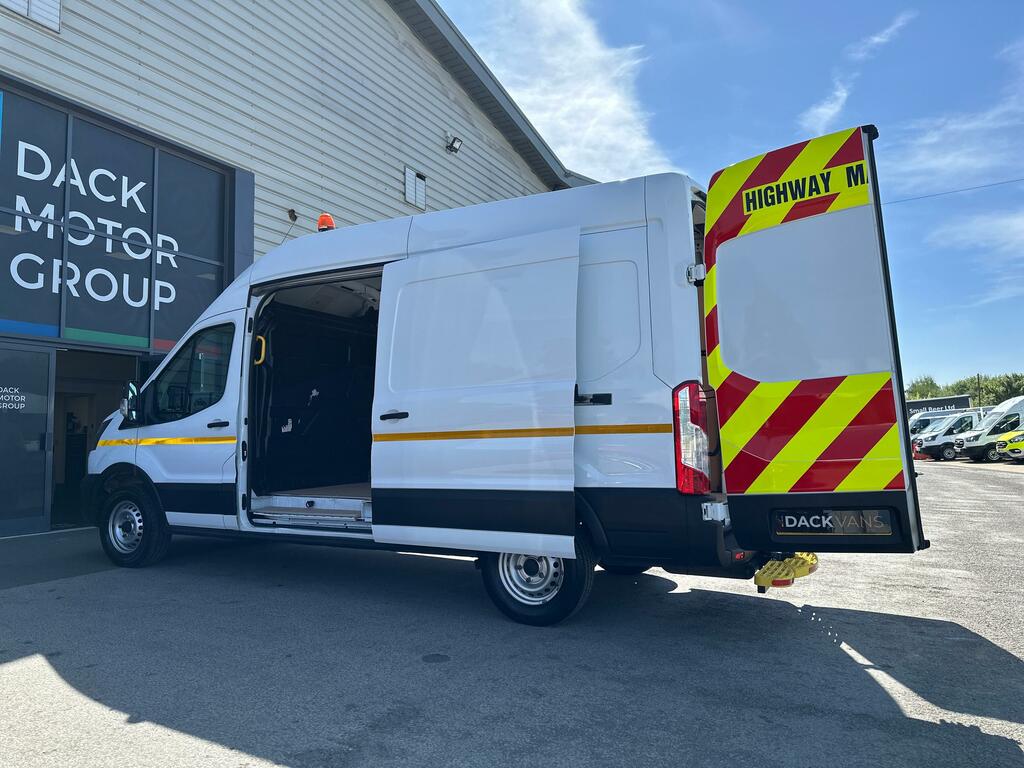 Ford Transit Custom L3h3 130Ps Rwd, Utility, Workshop, Civils, Tow Bar White