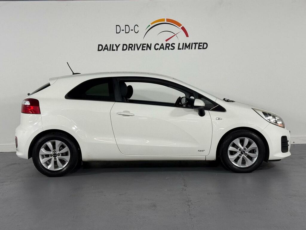 Kia RIO Hatchback 1.25 Sr7 Euro 6 201515 EU15ZWB White #4