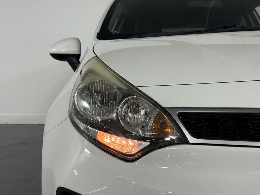 Kia RIO Hatchback 1.25 Sr7 Euro 6 201515 EU15ZWB White #2
