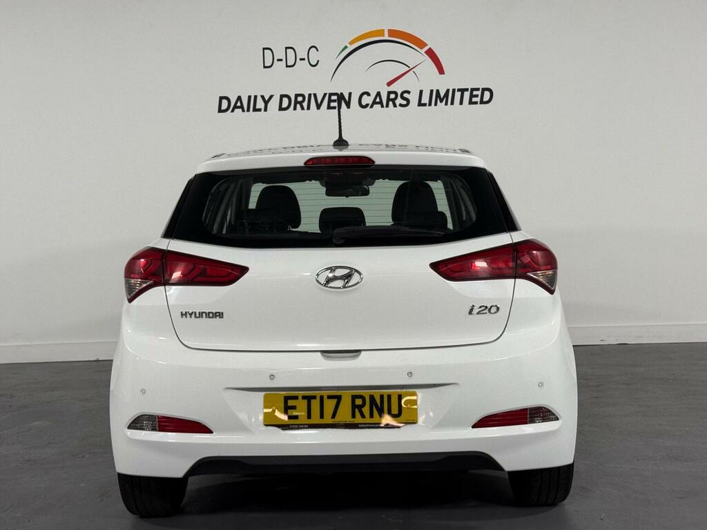 Hyundai I20 Se White #30