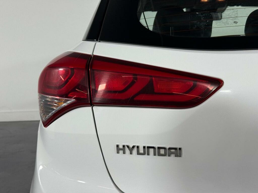 Hyundai I20 Se White #88