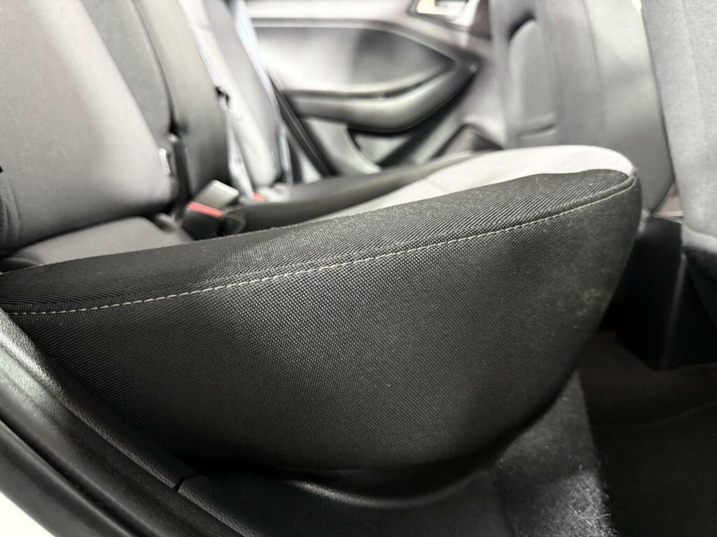 Hyundai I20 Se White #15