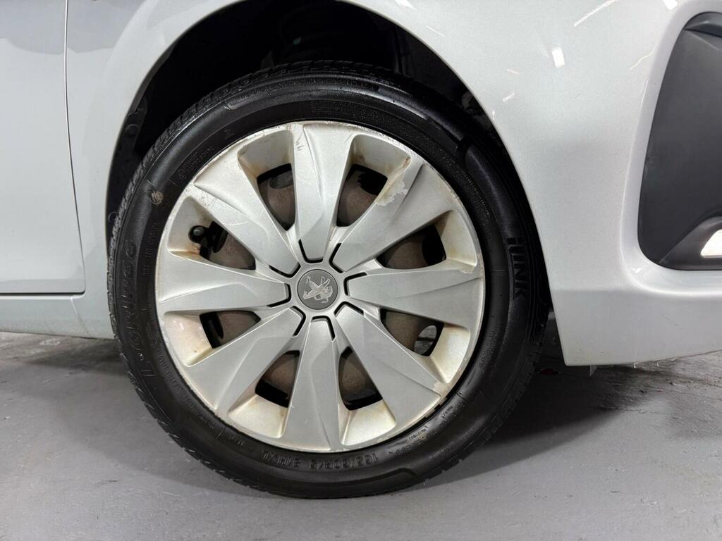 Peugeot 108 Hatchback 1.0 Vti Active Euro 5 Euro 5 20151 BT15ONK Silver #3