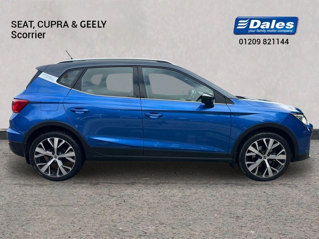 Seat Arona Arona 1.0 Tsi 110 Xperience Lux Hatchback WL72DGZ Blue #3