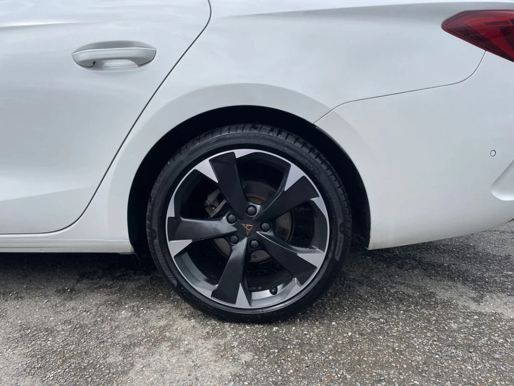 Cupra Leon Leon 1.5 Tsi 190 V1 Dsg Estate White #6