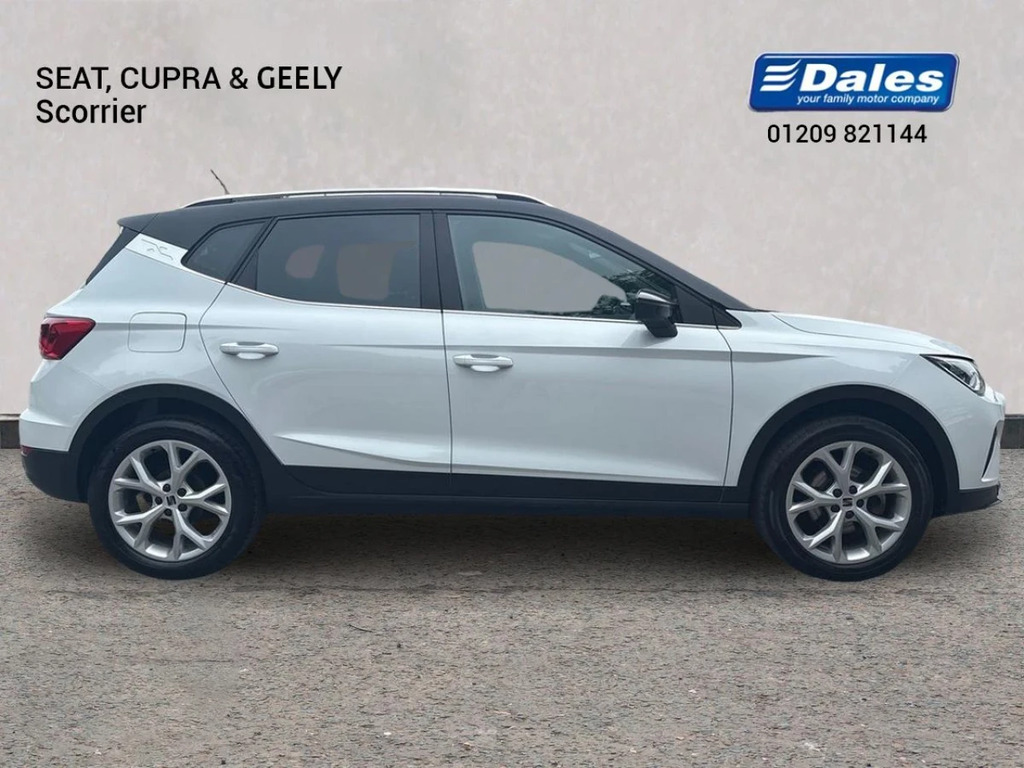 Seat Arona Arona 1.0 Tsi 110 Fr Hatchback DC23JNZ Black #3