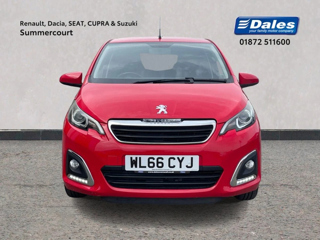 Peugeot 108 Peugeot 108 1.2 Puretech 82 Allure Red #5