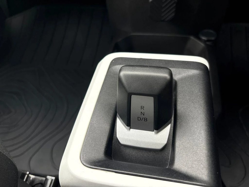 Dacia Spring 26.8Kwh Extreme Green #31