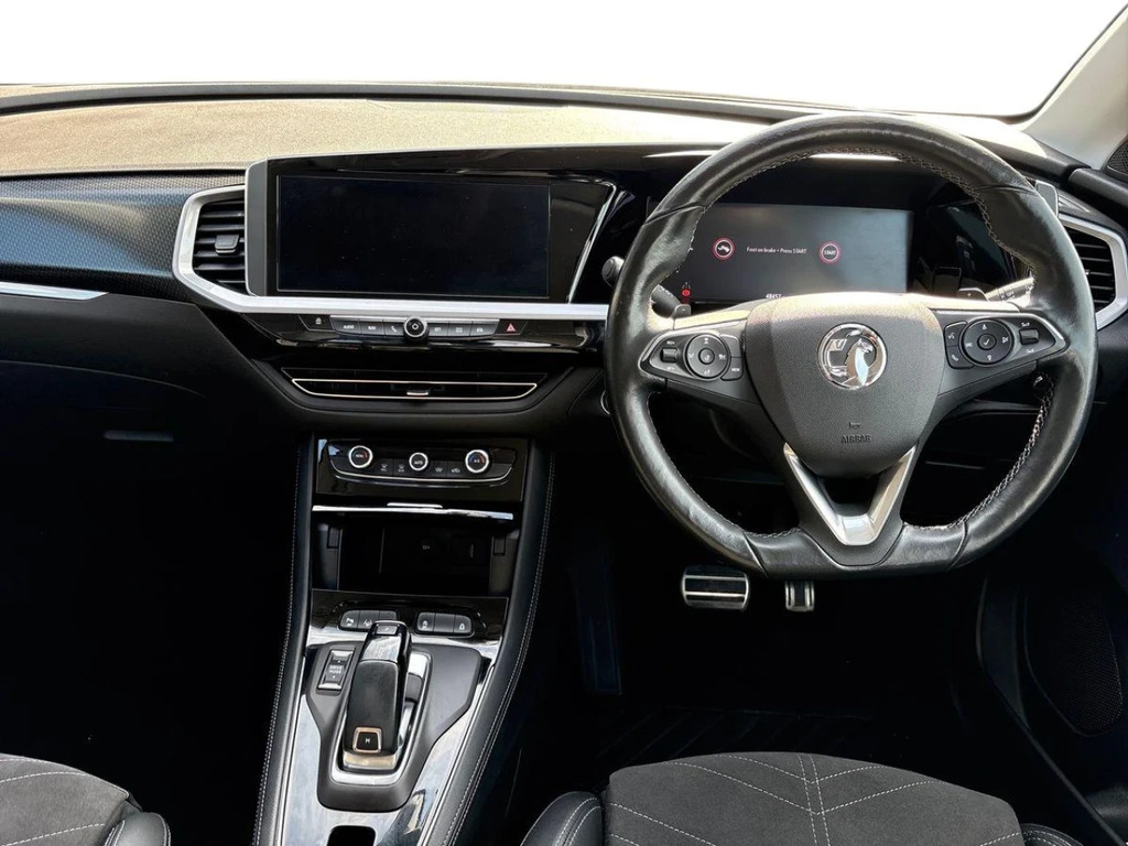 Vauxhall Grandland  White #8