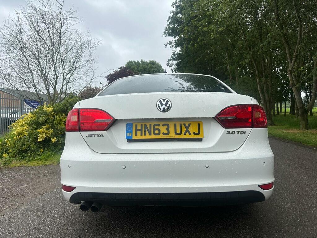 Volkswagen Jetta Saloon 2.0 Tdi Sport Dsg Euro 5 201363 White #6