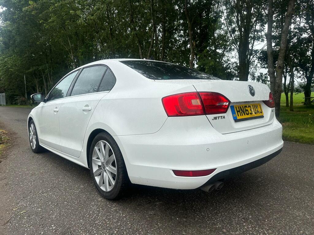 Volkswagen Jetta Saloon 2.0 Tdi Sport Dsg Euro 5 201363 White #5