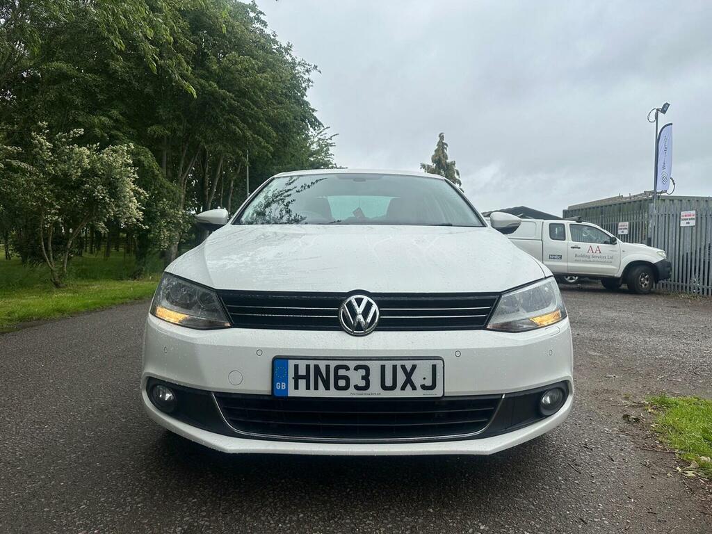 Volkswagen Jetta Saloon 2.0 Tdi Sport Dsg Euro 5 201363 White #2