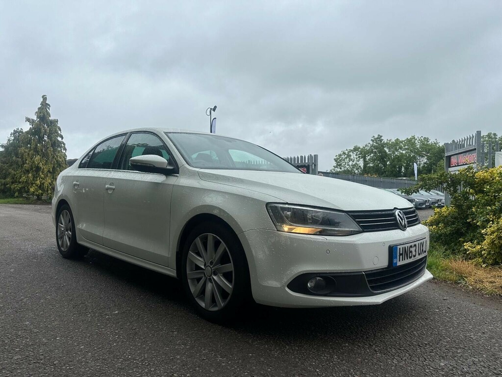 Volkswagen Jetta Saloon 2.0 Tdi Sport Dsg Euro 5 201363 White
