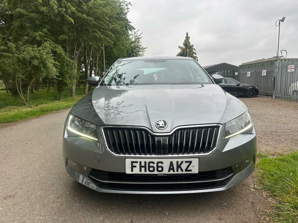 Skoda Superb Hatchback 2.0 Tdi Se L Executive Euro 6 Ss FH66AKZ Grey #2