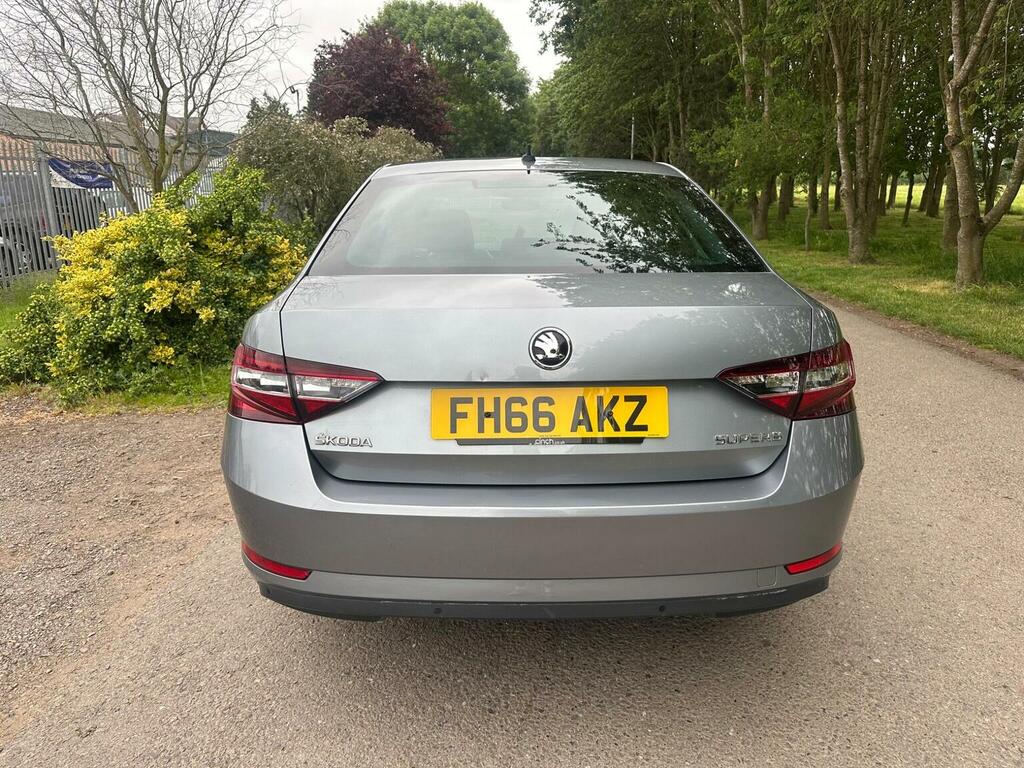 Skoda Superb Hatchback 2.0 Tdi Se L Executive Euro 6 Ss FH66AKZ Grey #6