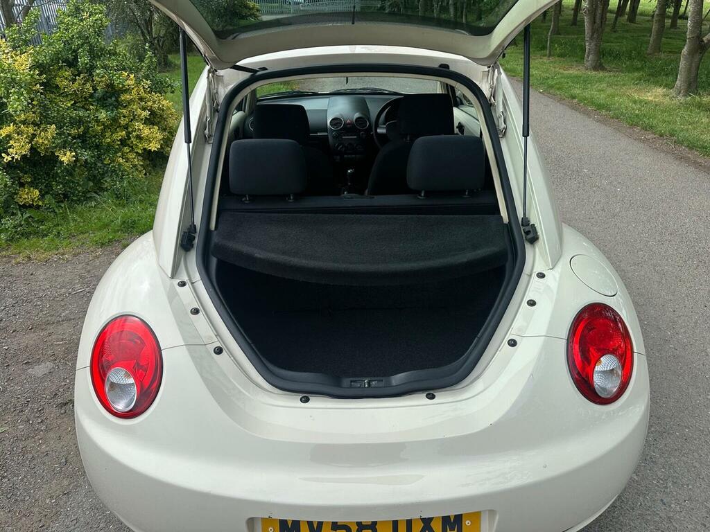 Volkswagen Beetle Luna 8V Silver #17