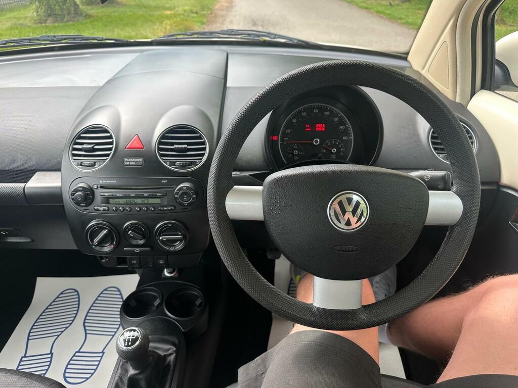 Volkswagen Beetle Luna 8V Silver #11