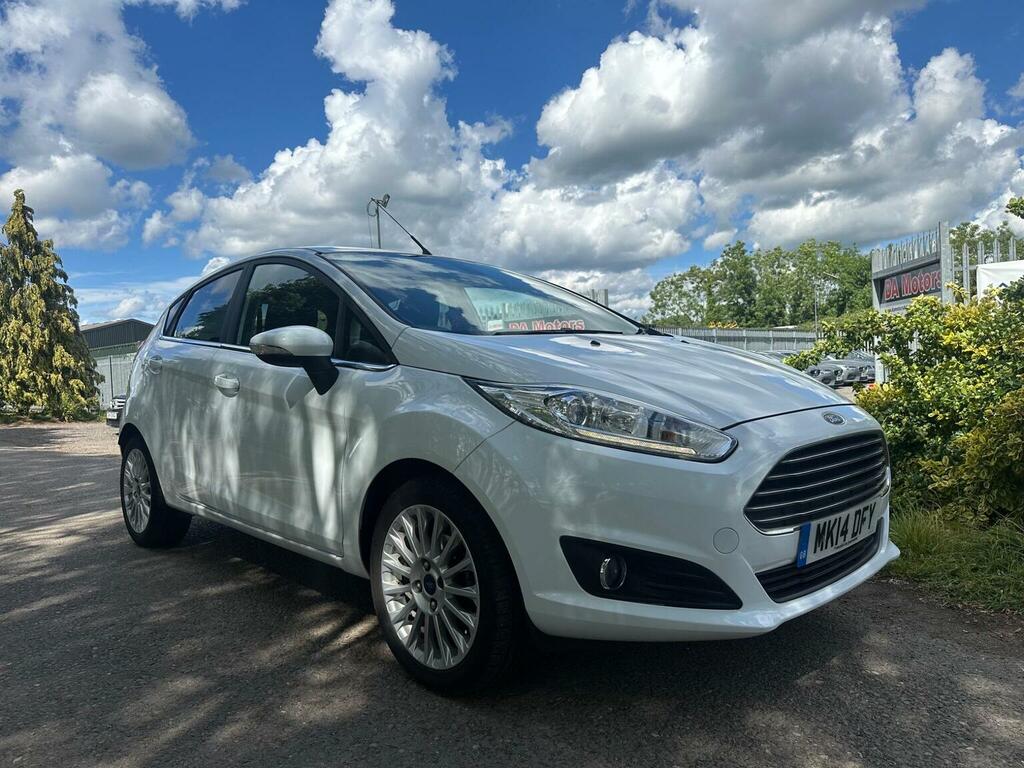Ford Fiesta Hatchback 1.0T Ecoboost Titanium Euro 5 Ss White
