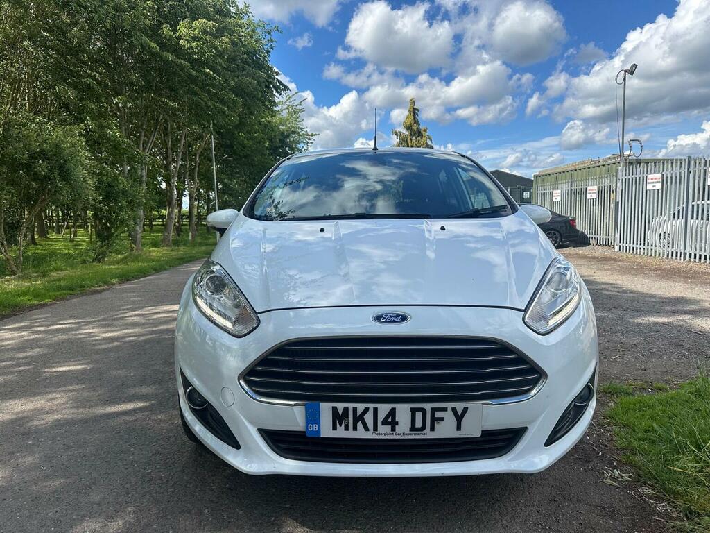 Ford Fiesta Hatchback 1.0T Ecoboost Titanium Euro 5 Ss MK14DFY White #2