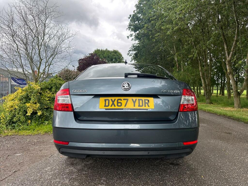 Skoda Octavia Hatchback 2.0 Tdi Se L Euro 6 Ss 201767 DX67YDR Grey #6