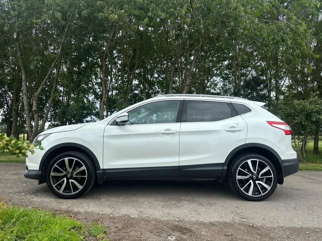 Nissan Qashqai Suv 1.6 Dci Tekna Xtron 2Wd Euro 6 Ss 2016 MK16EBP White #4