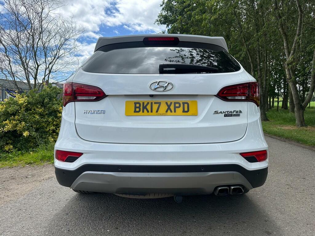 Hyundai Santa Fe 2.2 Crdi Blue Drive Wiggins Edition 4Wd Euro White #6