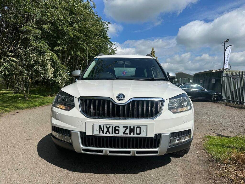 Skoda Yeti 2.0 Tdi Se Outdoor Euro 6 Ss White #2