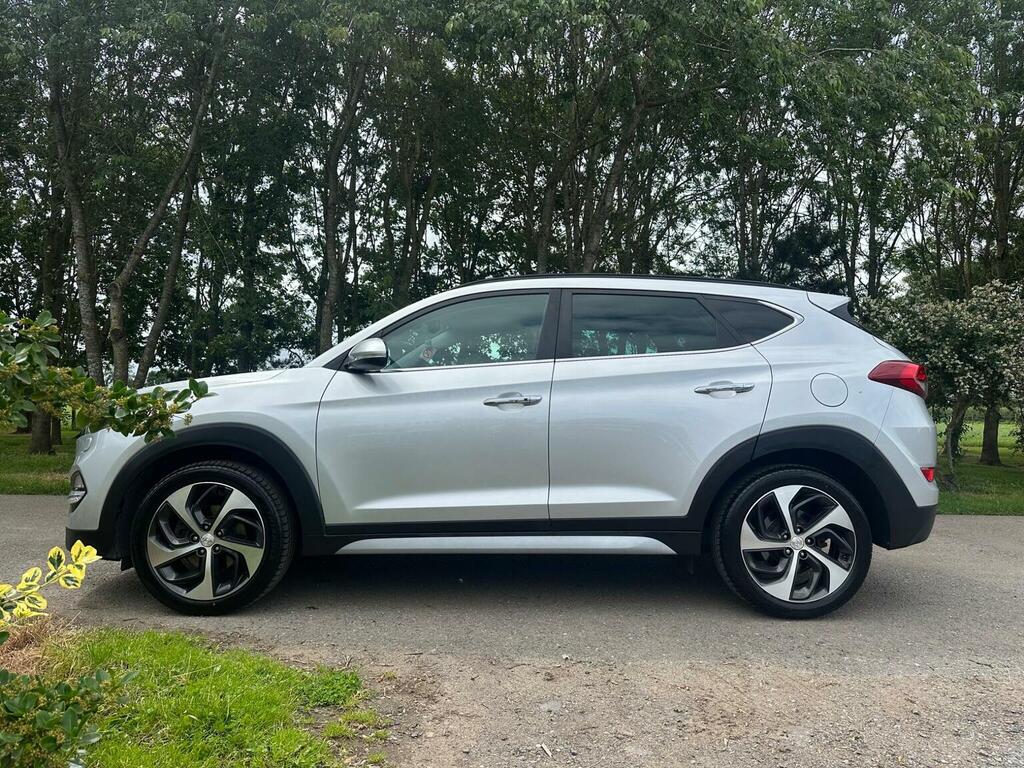 Hyundai Tucson 2.0 Crdi Blue Drive Premium Se Euro 6 Ss Silver #4