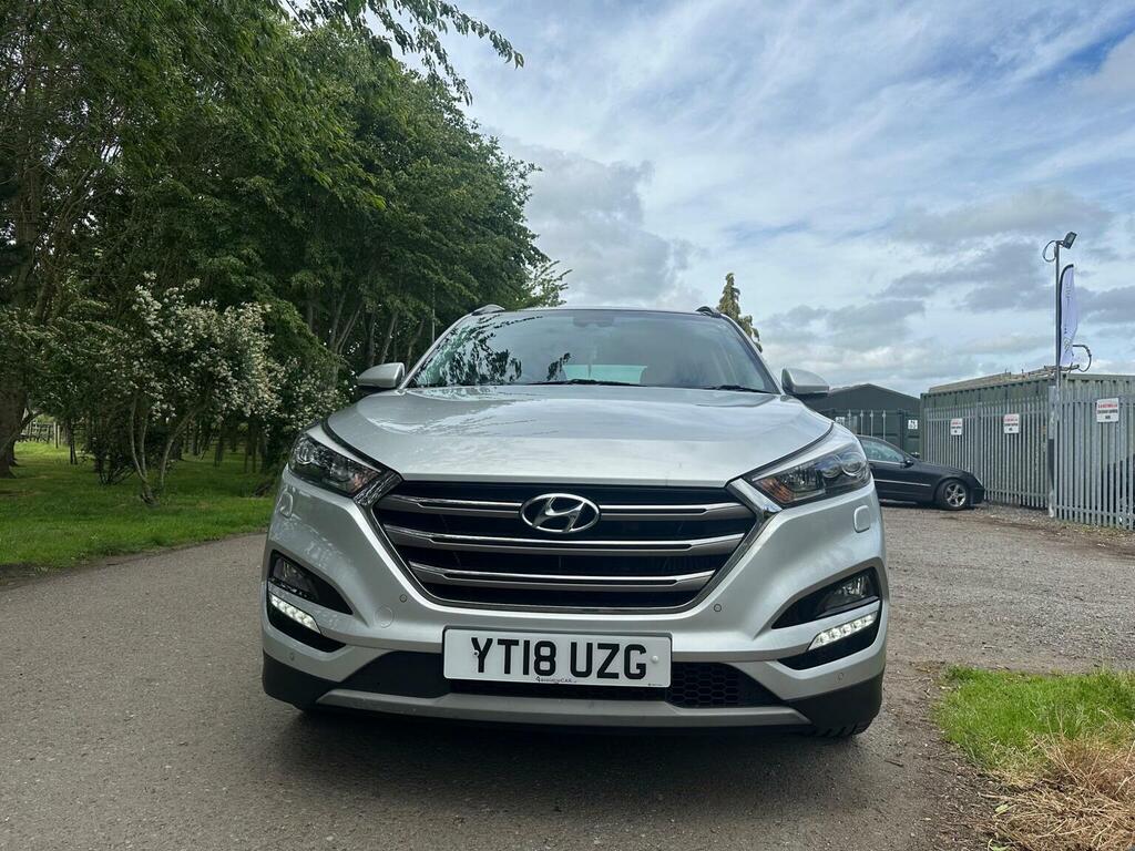 Hyundai Tucson 2.0 Crdi Blue Drive Premium Se Euro 6 Ss Silver #2