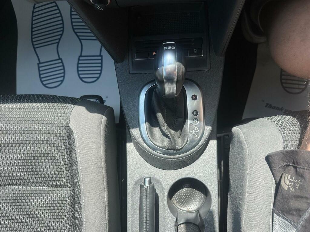 Volkswagen Touran Mpv Silver #14