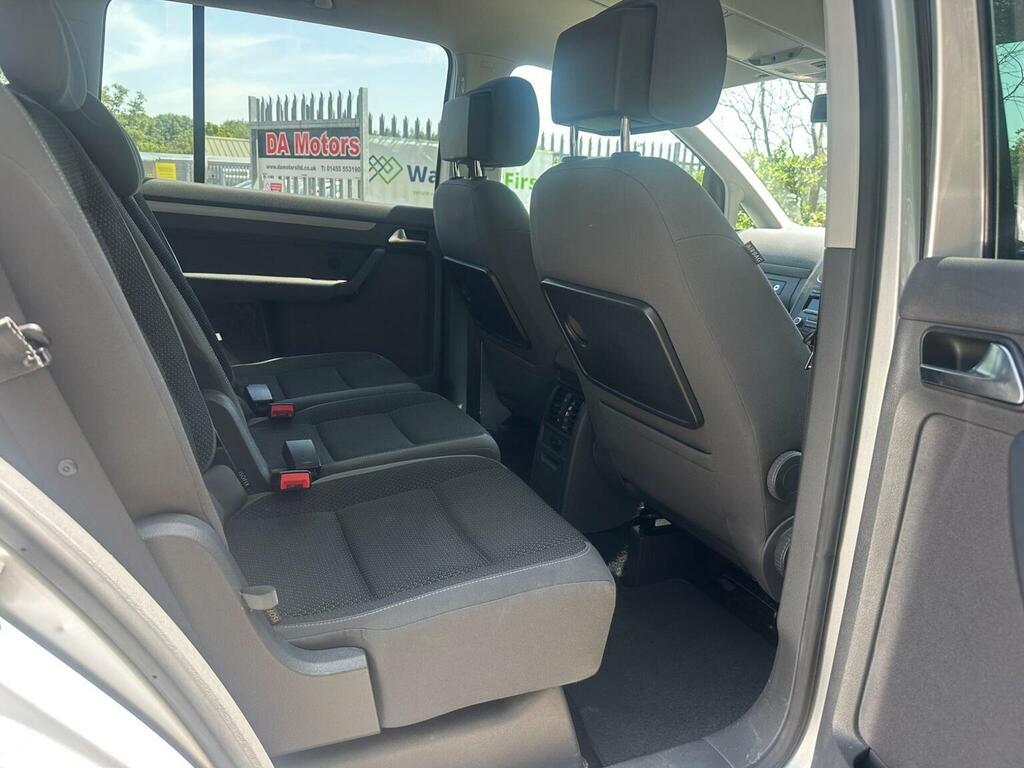 Volkswagen Touran Mpv Silver #16