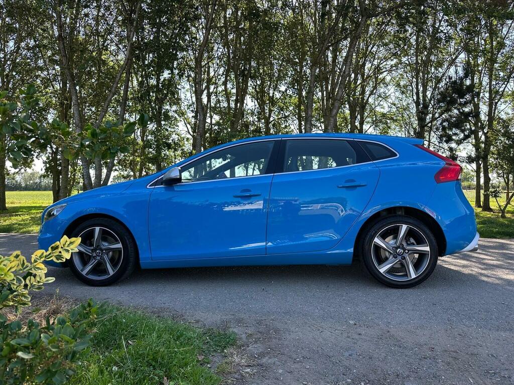 Volvo V40 Hatchback 2.0 D2 R-design Euro 6 Ss 20156 Blue #4
