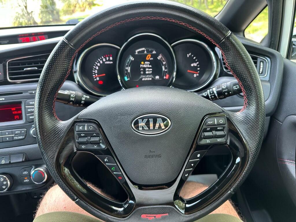 Kia Proceed Gt 3-Door Red #12
