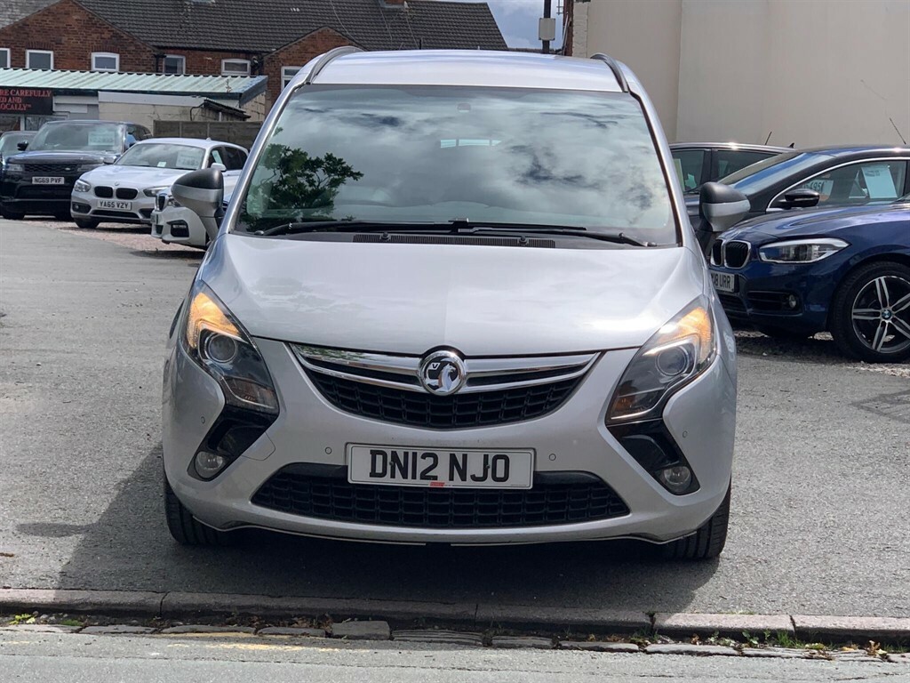 Vauxhall Zafira Tourer 1.8 16V Exclusiv Euro 5 Silver #2