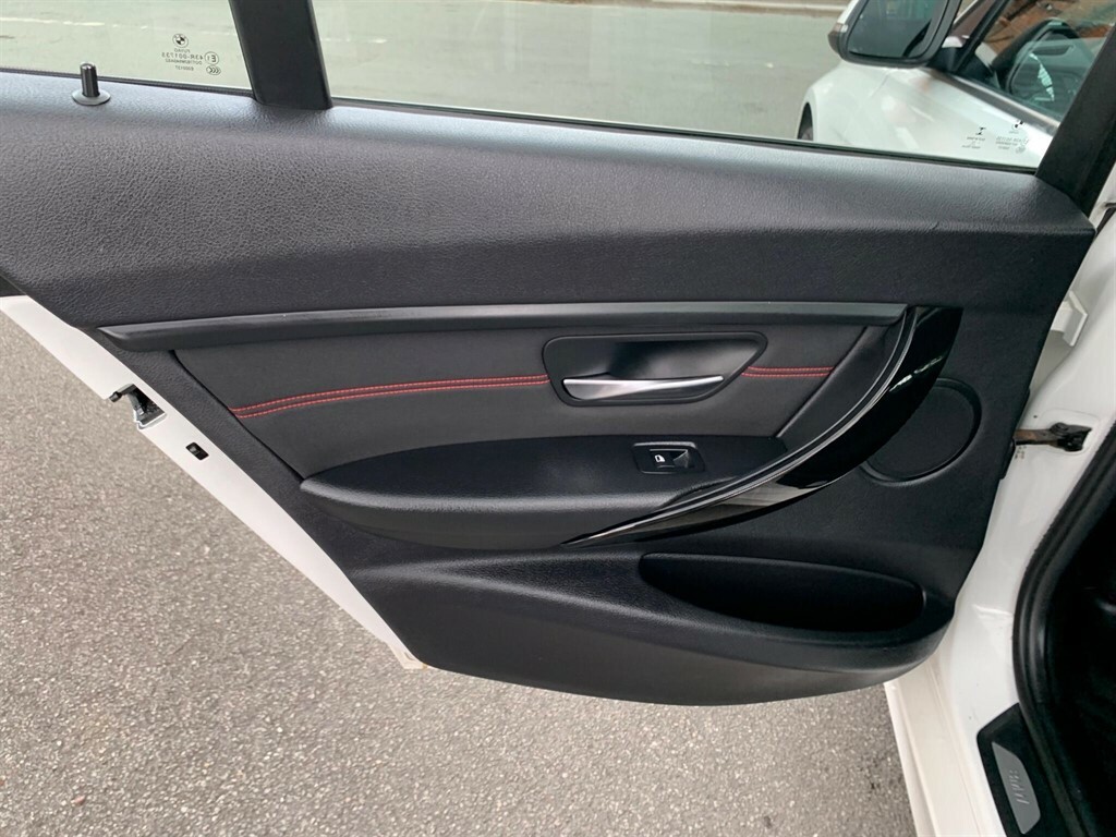 BMW 3 Series 2015 15 3.0 Red #16