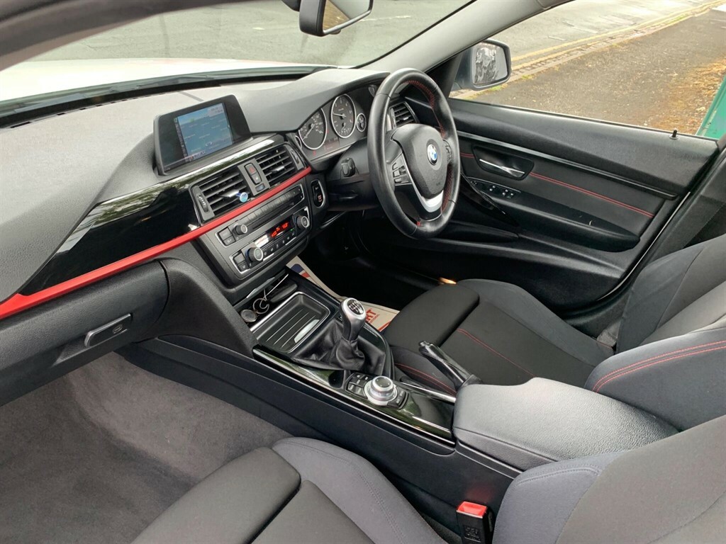 BMW 3 Series 2015 15 3.0 Red #14