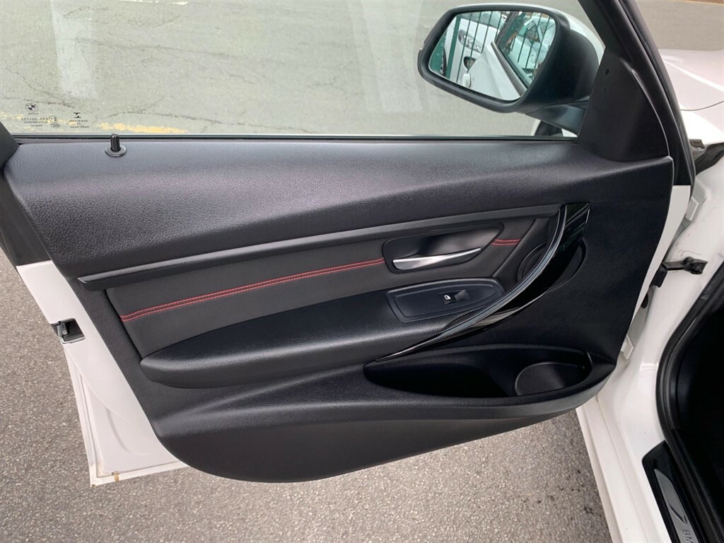 BMW 3 Series 2015 15 3.0 Red #11