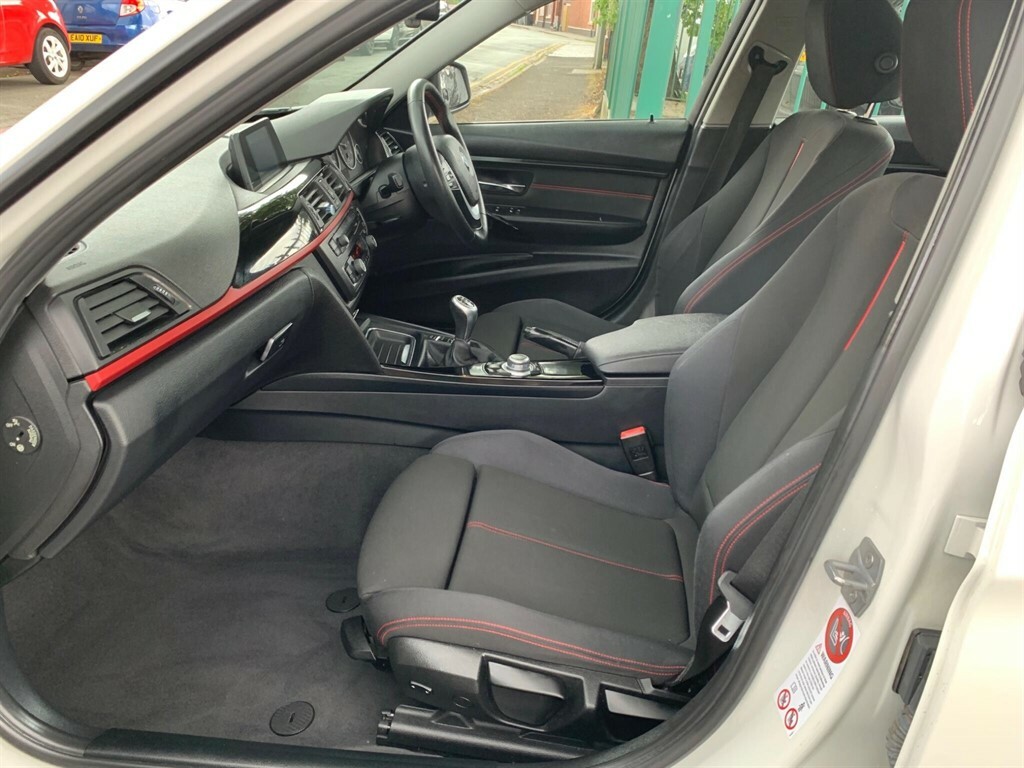 BMW 3 Series 2015 15 3.0 Red #10