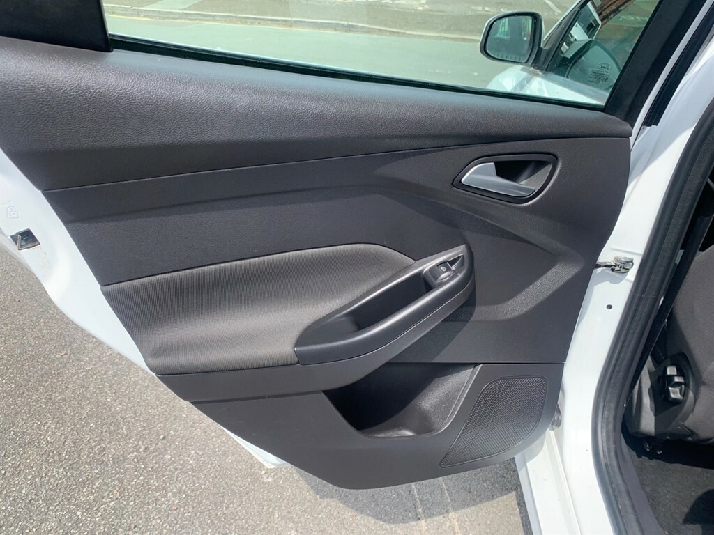 Ford Focus 2.0 Tdci Titanium X Euro 5 #15