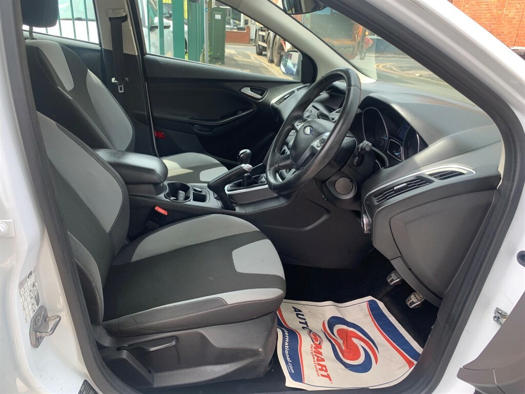Ford Focus 2.0 Tdci Titanium X Euro 5 #25